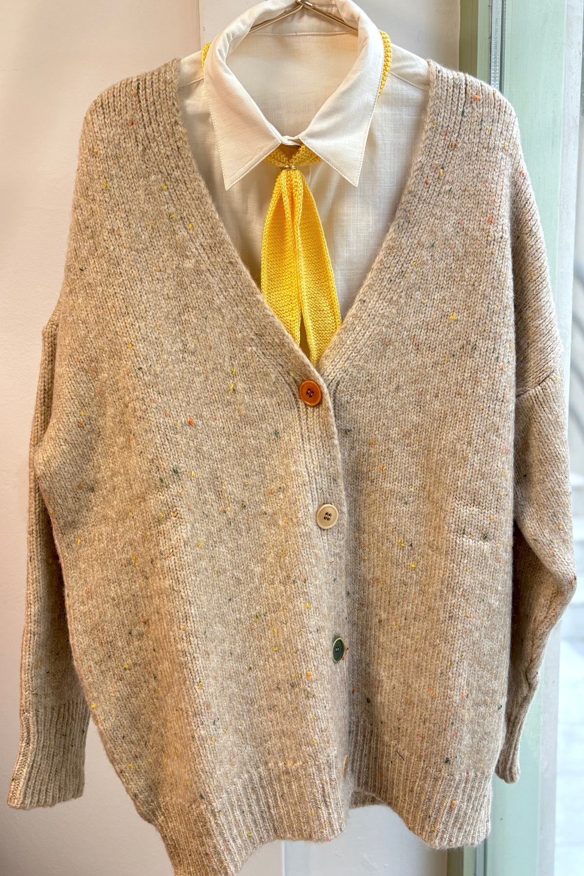 Kırçıllı Krem Yün Hırka