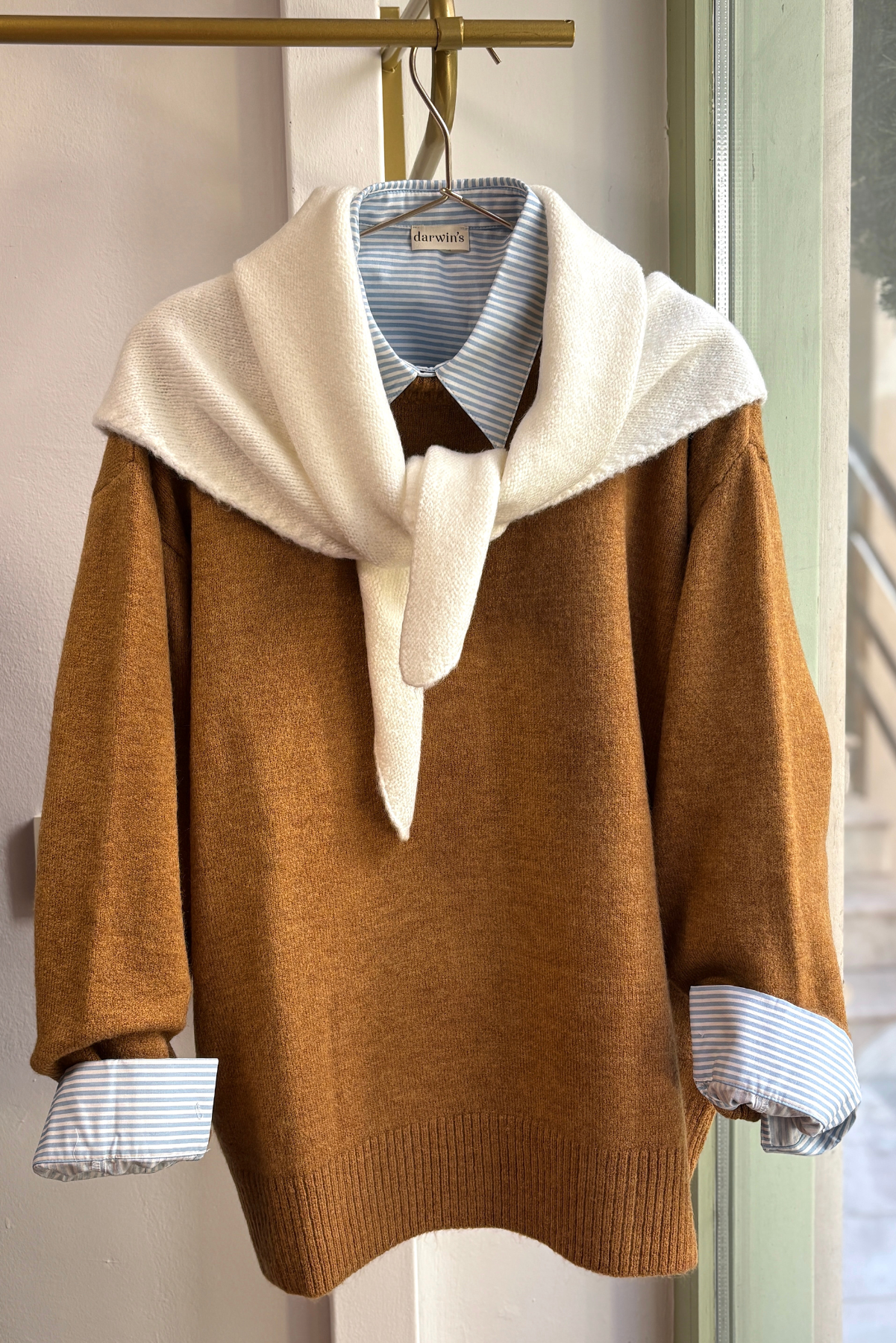 Tarçın Dökümlü Yün Kazak